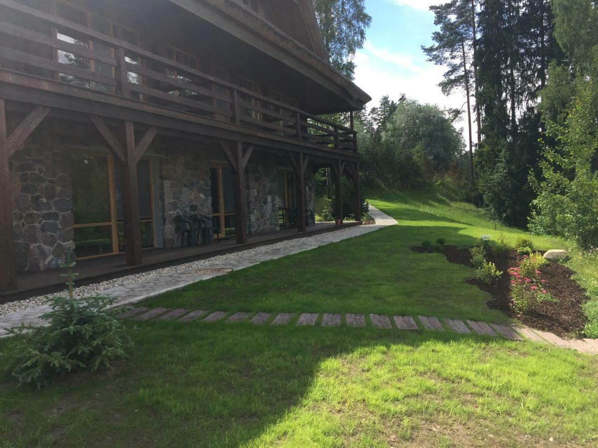 Dzeni Guest House Amatciems Luaran gambar