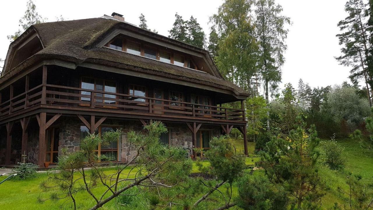 Dzeni Guest House Amatciems Luaran gambar