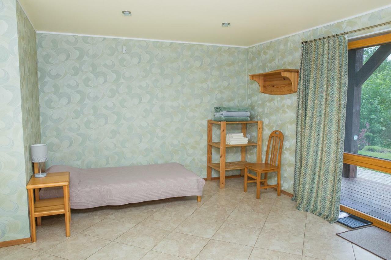 Dzeni Guest House Amatciems Luaran gambar